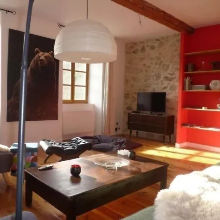 House Le De Banelou *